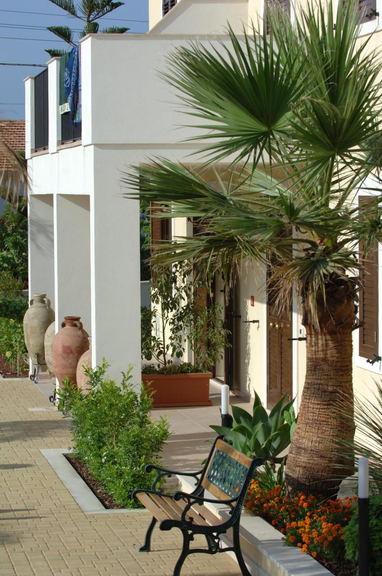 Residence Casa Del Mar Sicilia Marina di Modica Exterior photo